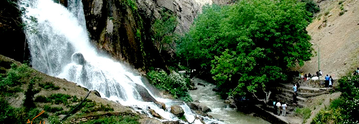 آبشار آب سفید